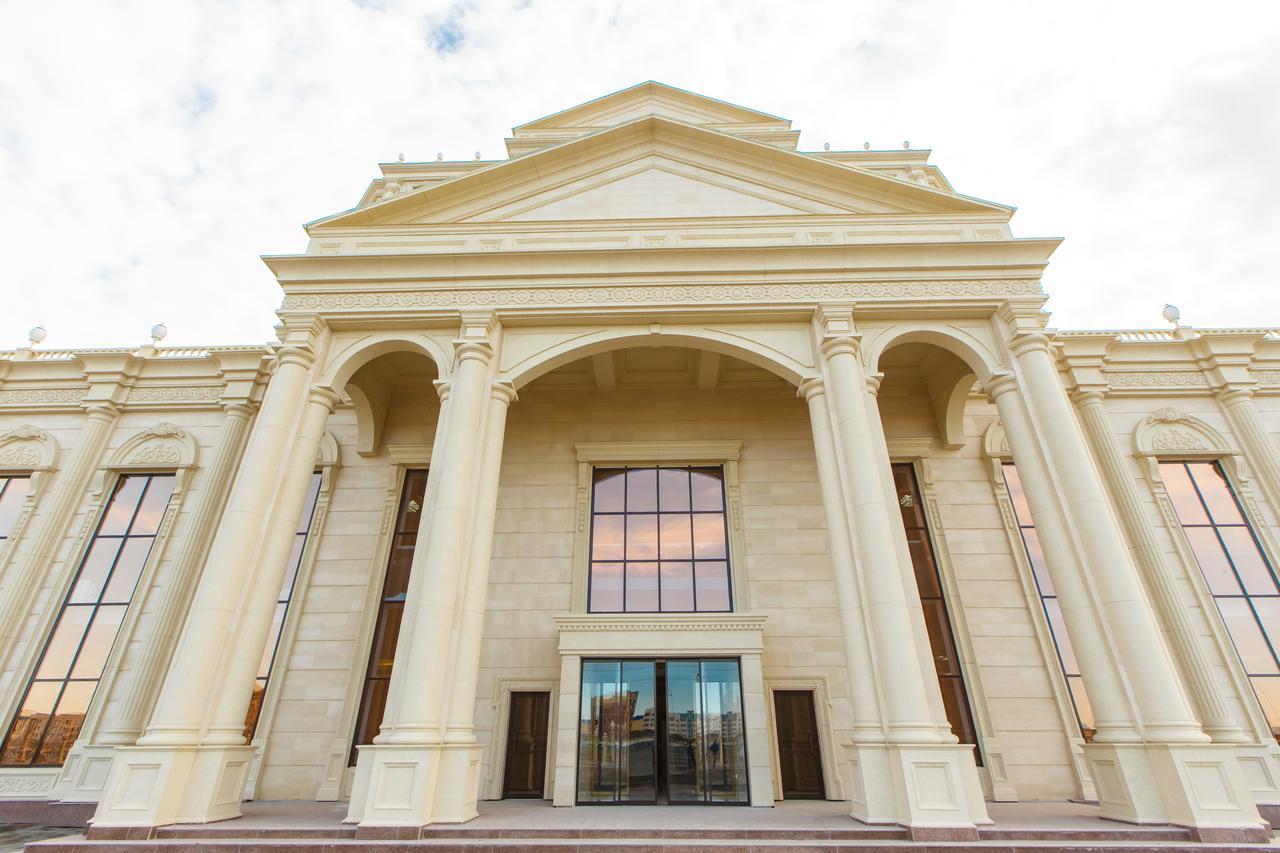 Sultan Palace Hotel أتيراو المظهر الخارجي الصورة The main entrance of the museum